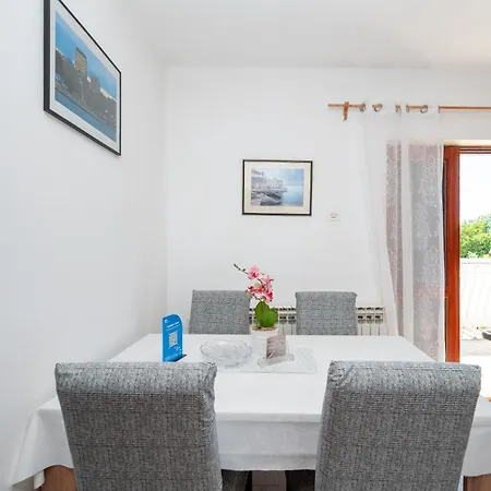 Apartments With Parking Space Biograd Na Moru - 25827 Apartamento Biograd Na Moru