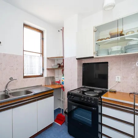 Apartments With Parking Space Biograd Na Moru - 25827 Biograd Na Moru